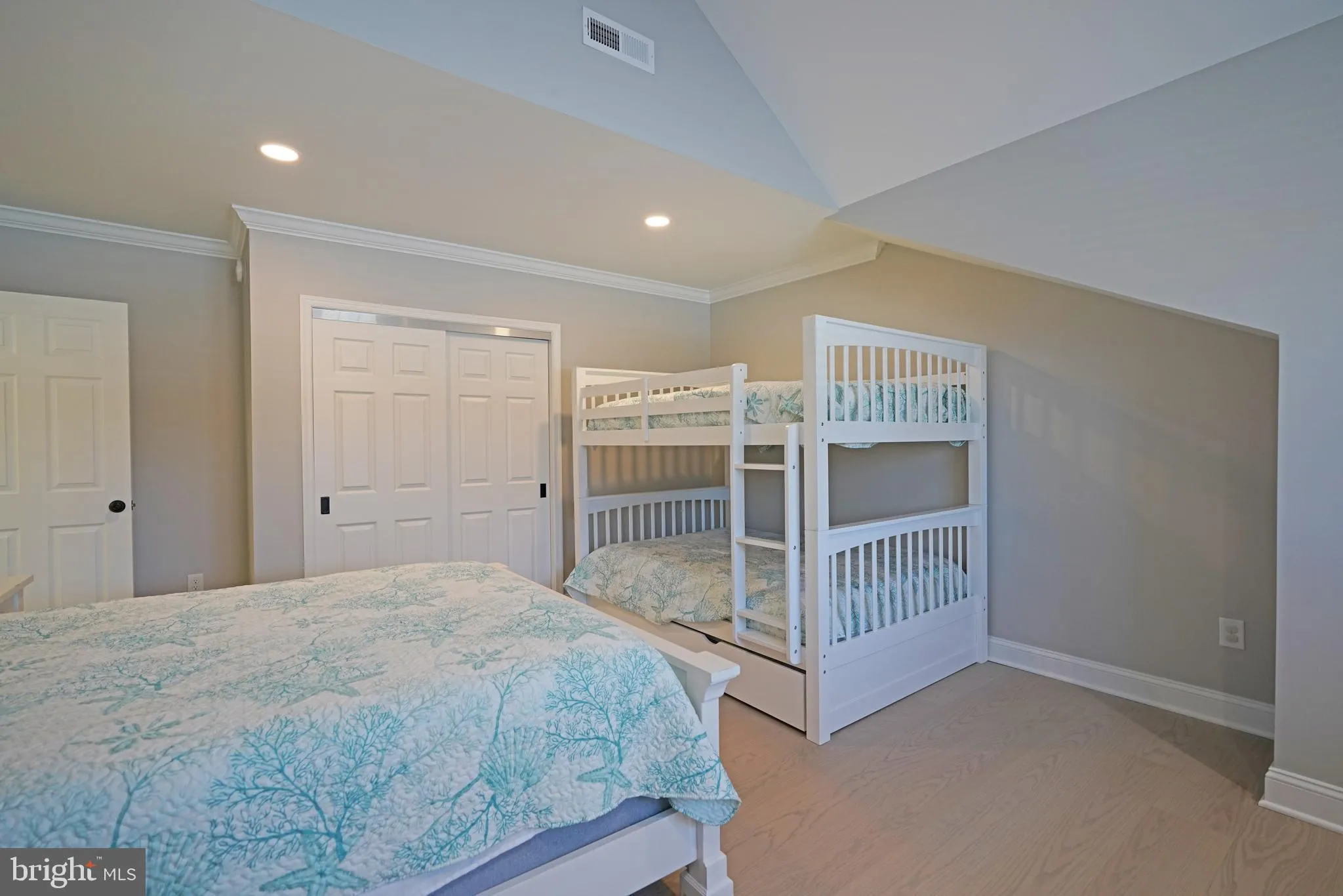 Millsboro, Delaware 19966, United States, 7 Bedrooms Bedrooms, ,5 BathroomsBathrooms,Residential,Pending,19333