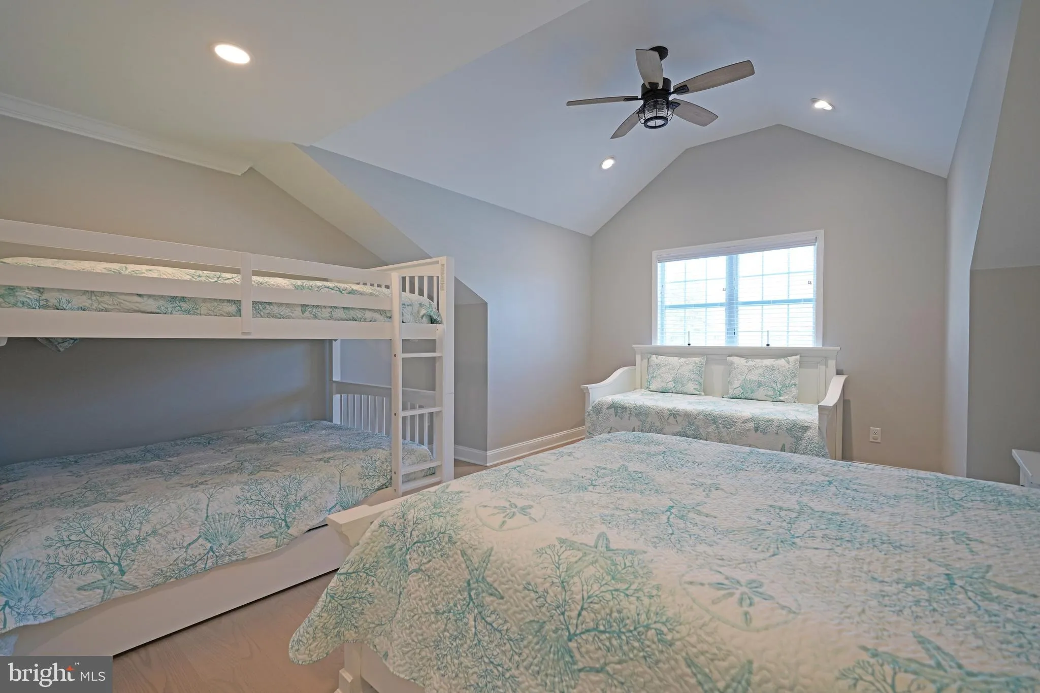 Millsboro, Delaware 19966, United States, 7 Bedrooms Bedrooms, ,5 BathroomsBathrooms,Residential,Pending,19333