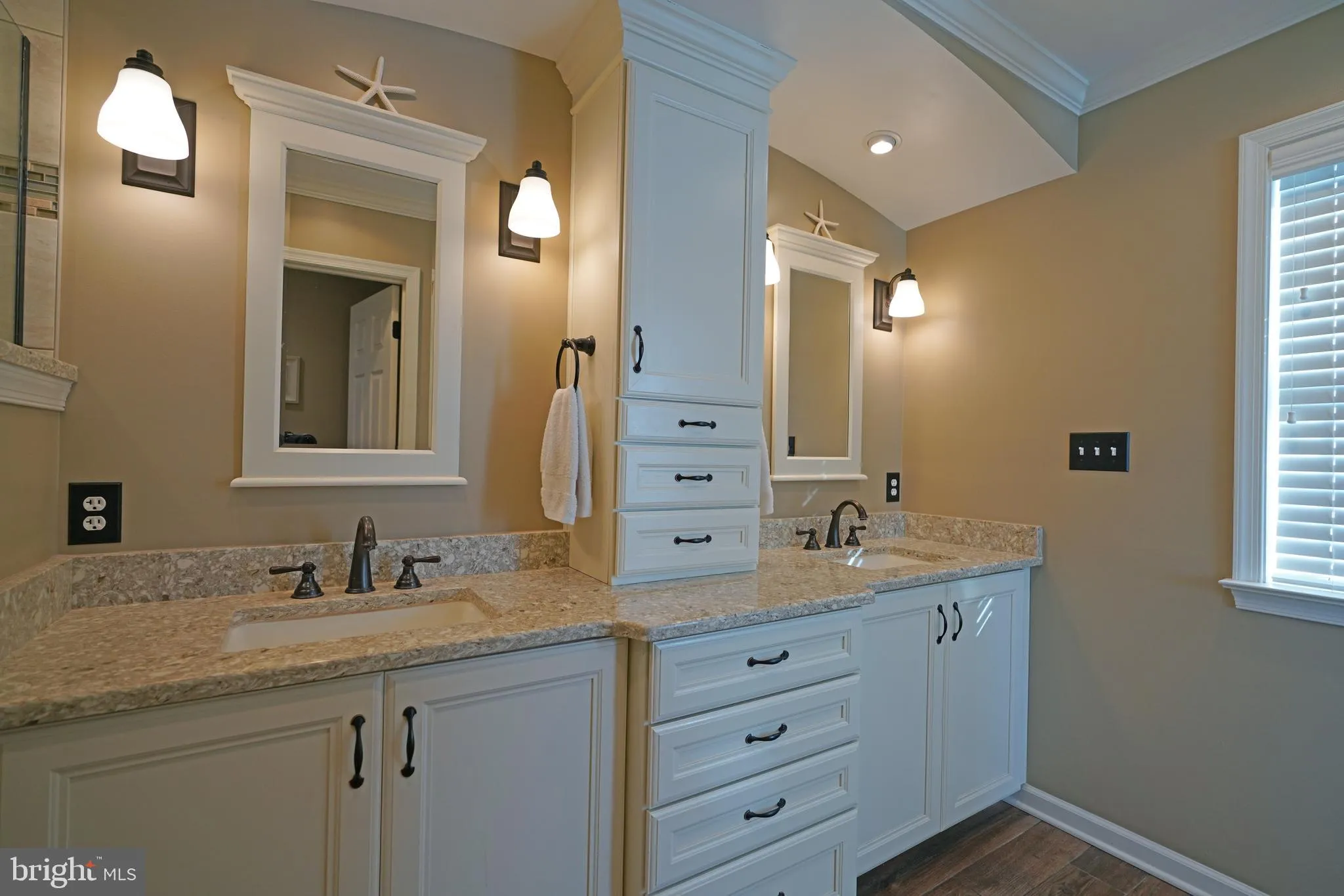 Millsboro, Delaware 19966, United States, 7 Bedrooms Bedrooms, ,5 BathroomsBathrooms,Residential,Pending,19333