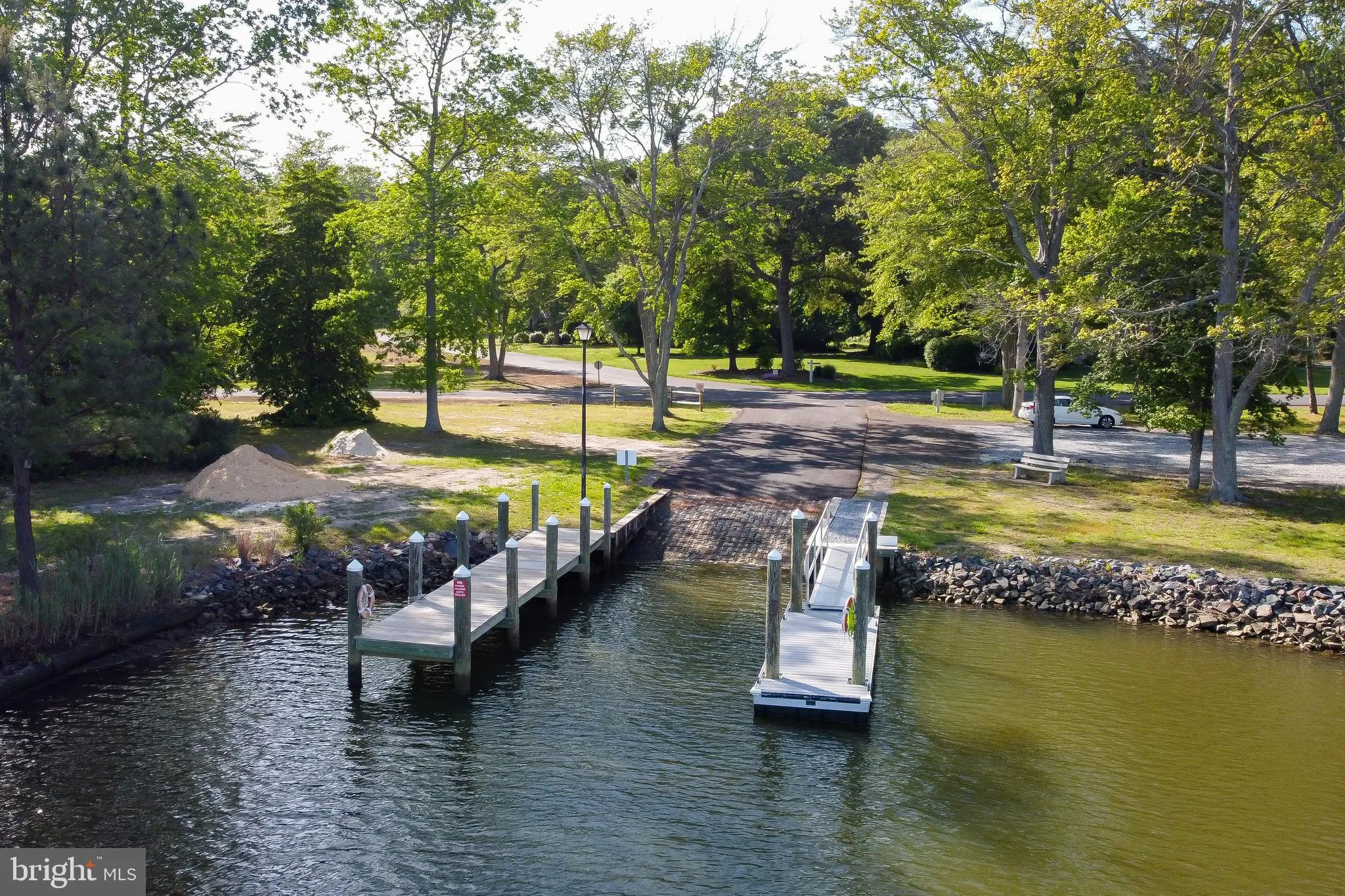 Millsboro, Delaware 19966, United States, 7 Bedrooms Bedrooms, ,5 BathroomsBathrooms,Residential,Pending,19333