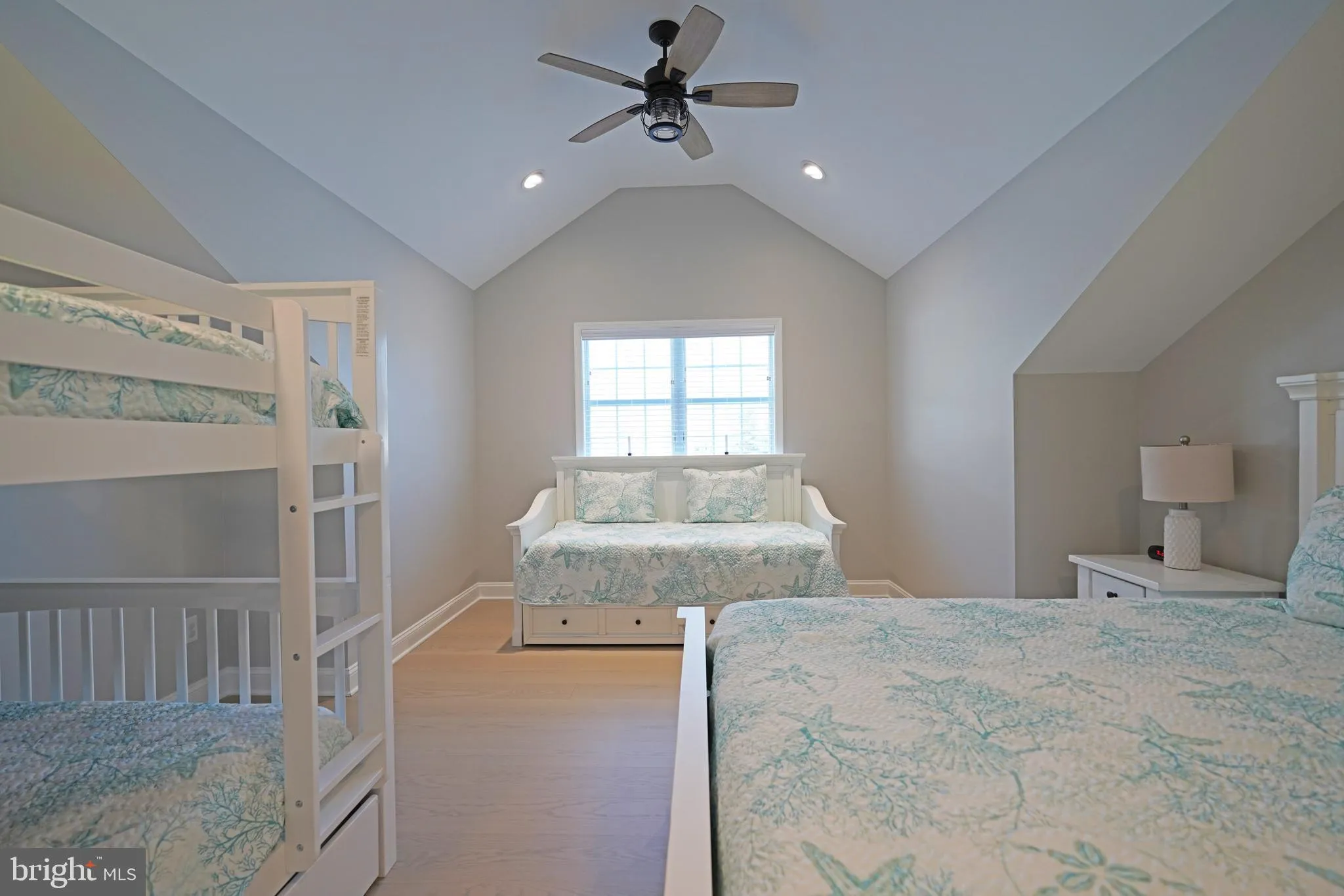 Millsboro, Delaware 19966, United States, 7 Bedrooms Bedrooms, ,5 BathroomsBathrooms,Residential,Pending,19333