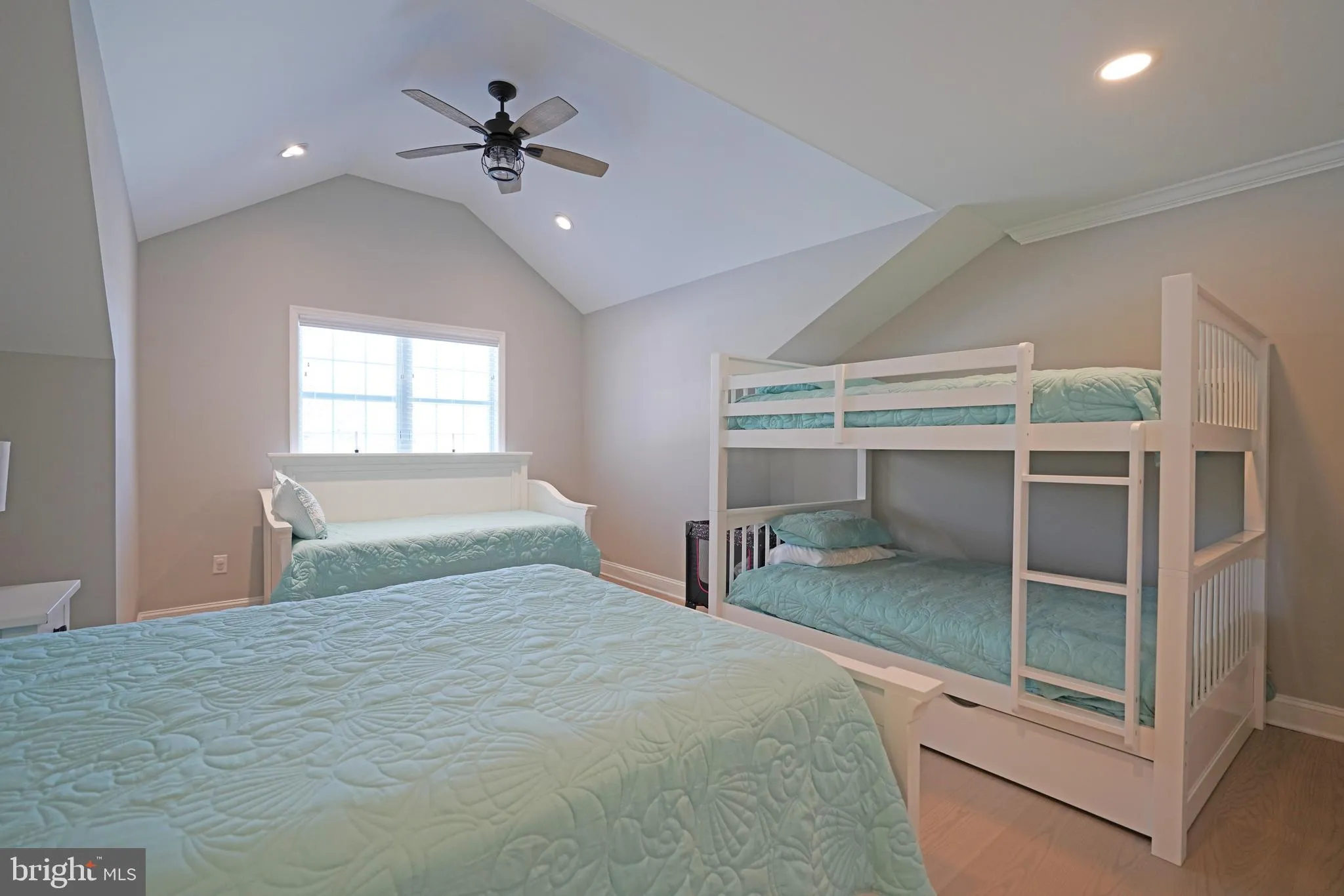 Millsboro, Delaware 19966, United States, 7 Bedrooms Bedrooms, ,5 BathroomsBathrooms,Residential,Pending,19333