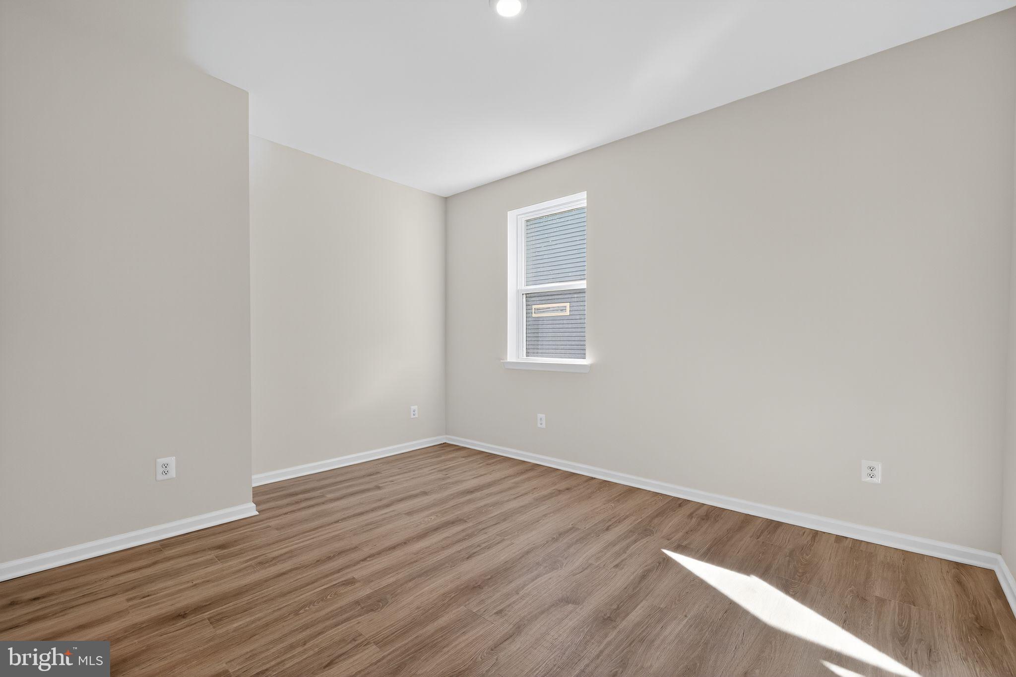 SANDPIPER COVE - Residential