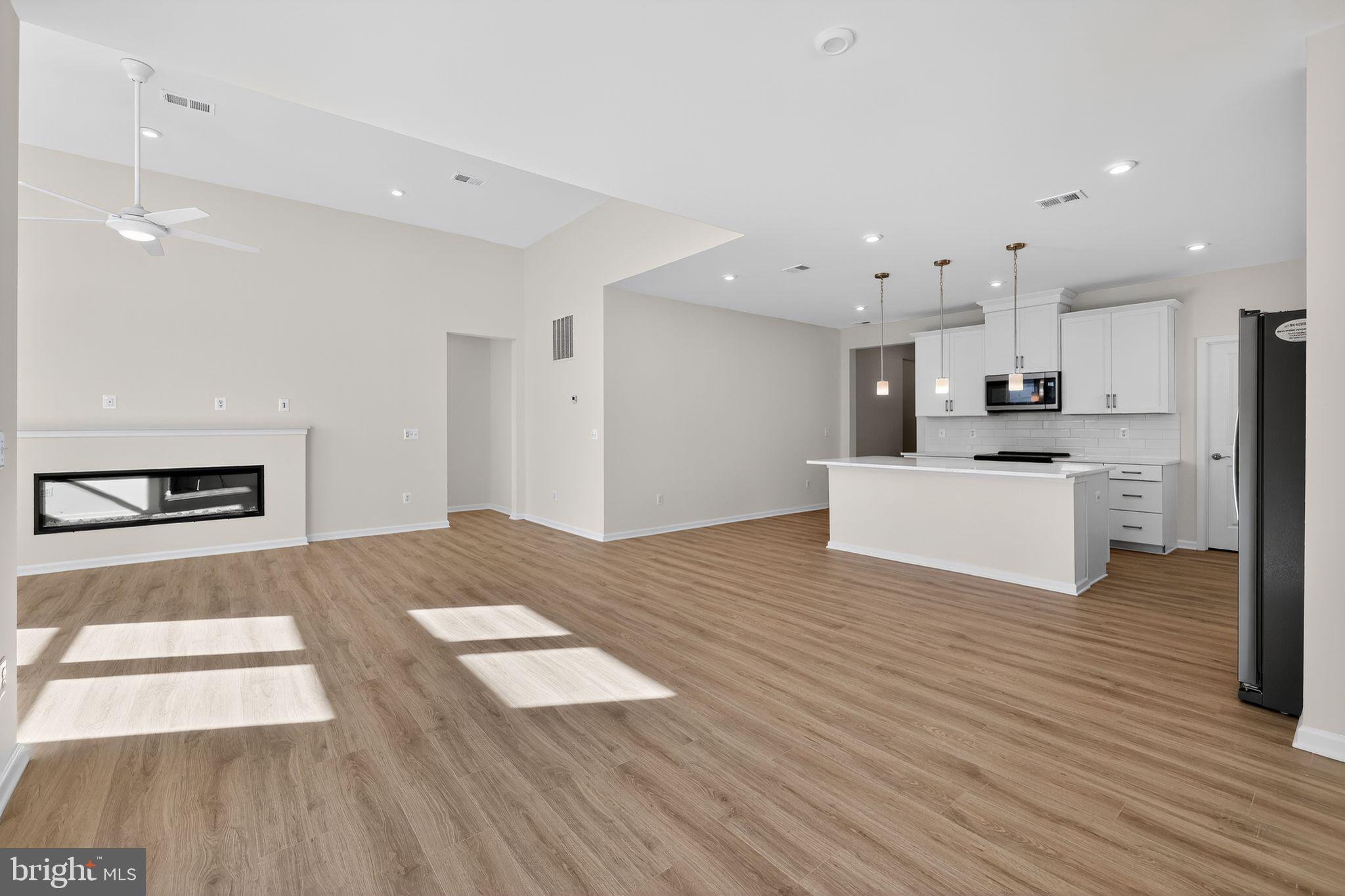 SANDPIPER COVE - Residential