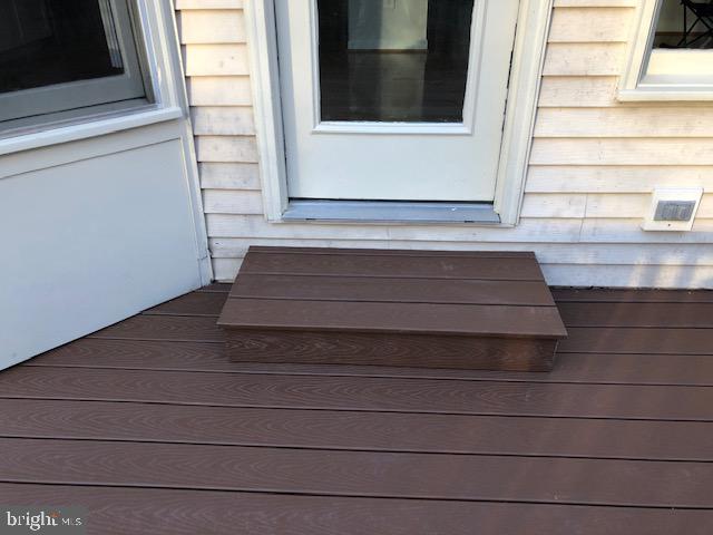 POTOMAC TERRACE - Residential Lease