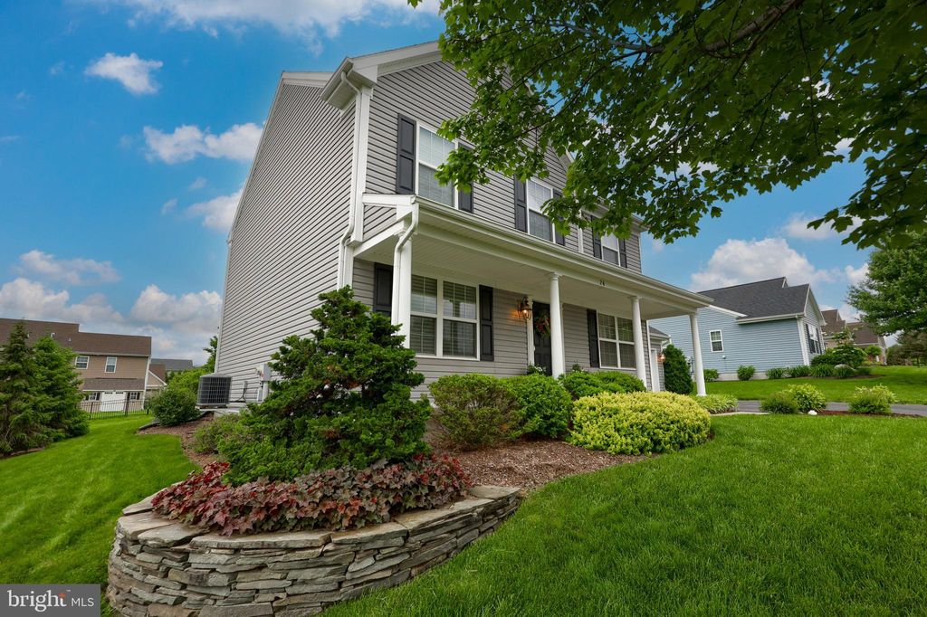 Photo of 24 Autumn Blaze Way, EPHRATA, PA 17522 (MLS # PALA2070734)