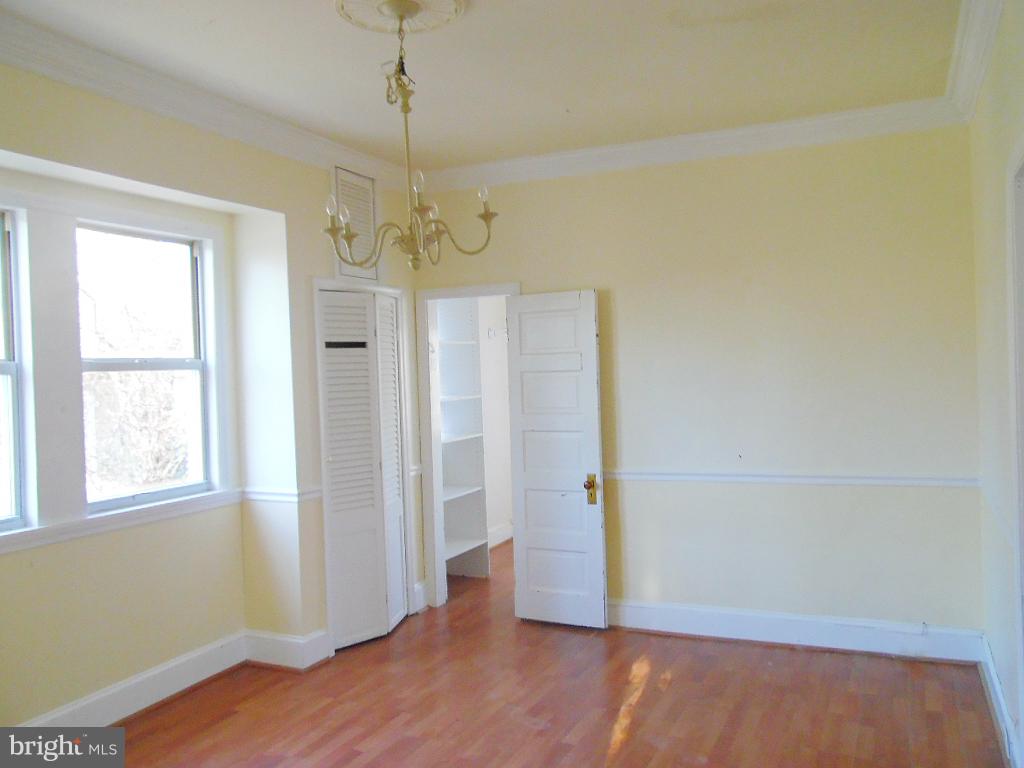 LAKE WALKER - Residential