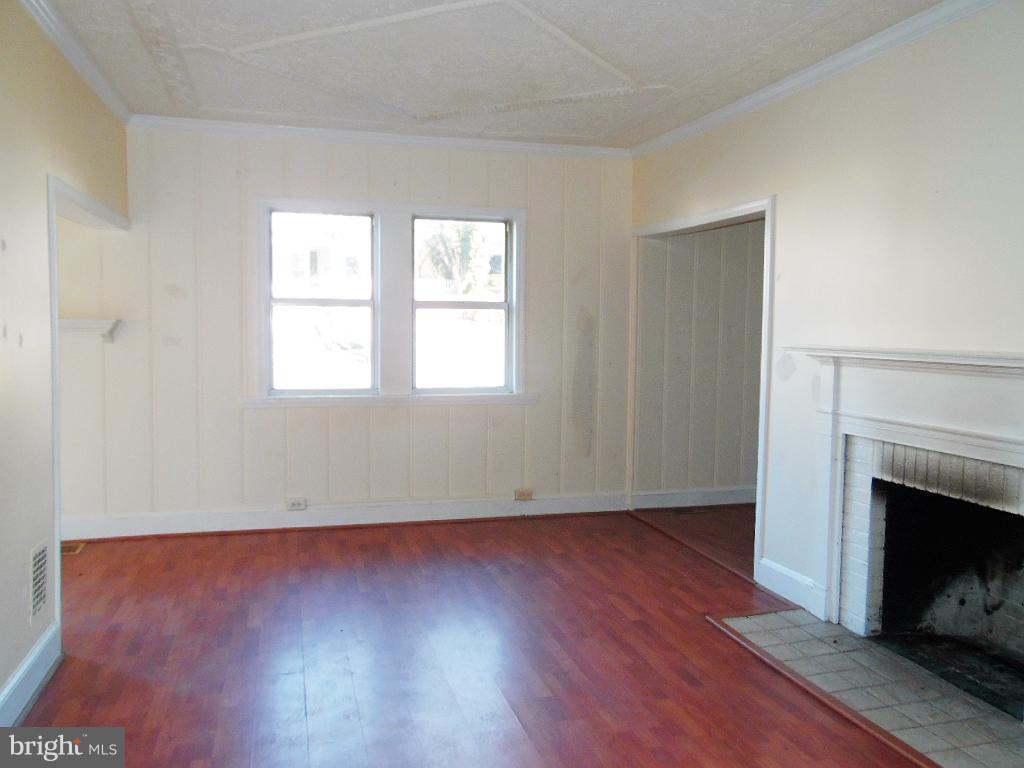 LAKE WALKER - Residential