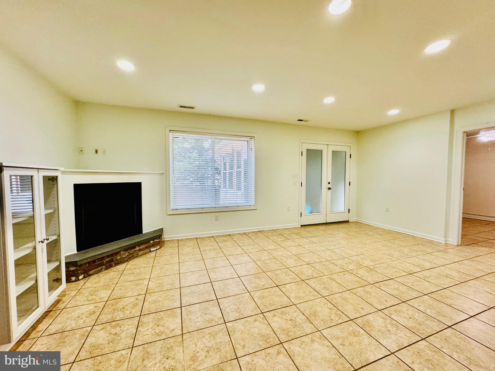 PARKVIEW - Residential Lease