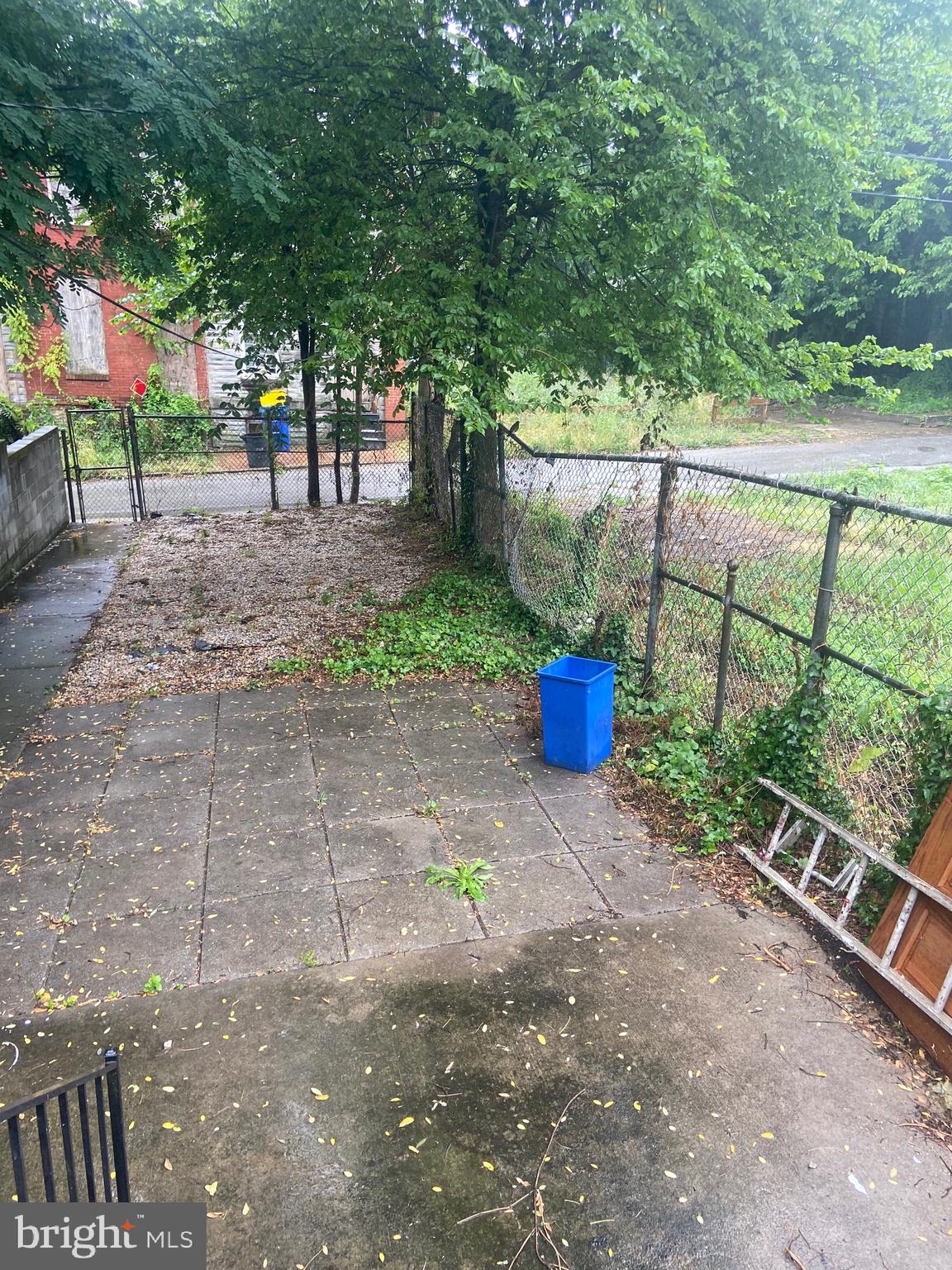 FRANKLIN SQUARE HISTORIC DISTRICT - Residential Lease