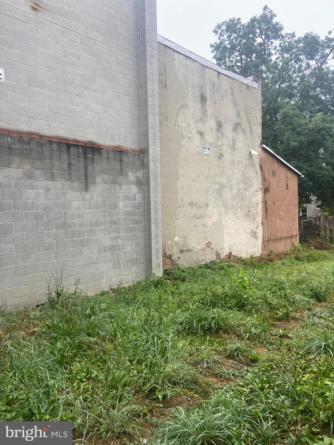 FRANKLIN SQUARE HISTORIC DISTRICT - Residential Lease