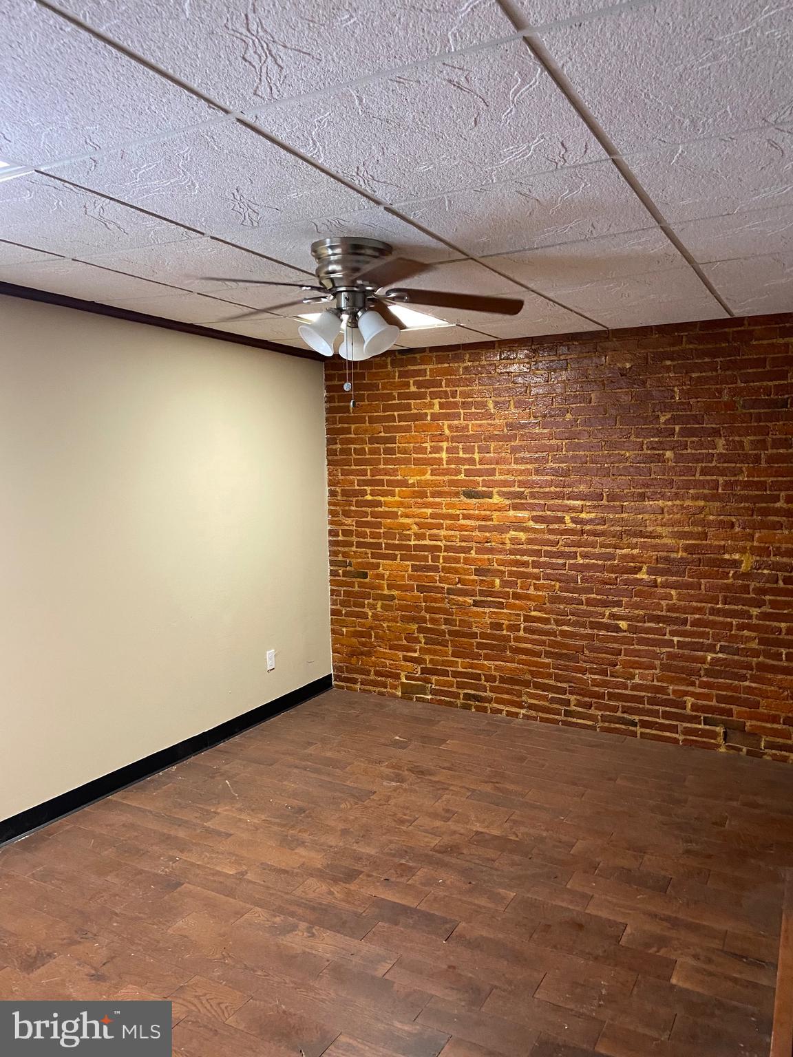 FRANKLIN SQUARE HISTORIC DISTRICT - Residential Lease