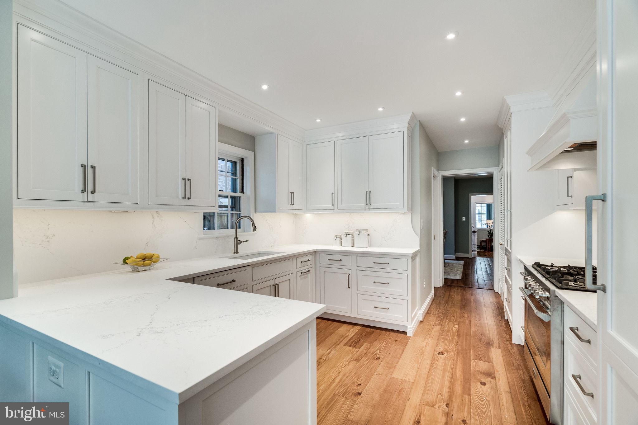 OLD TOWN ALEXANDRIA - Residential Lease