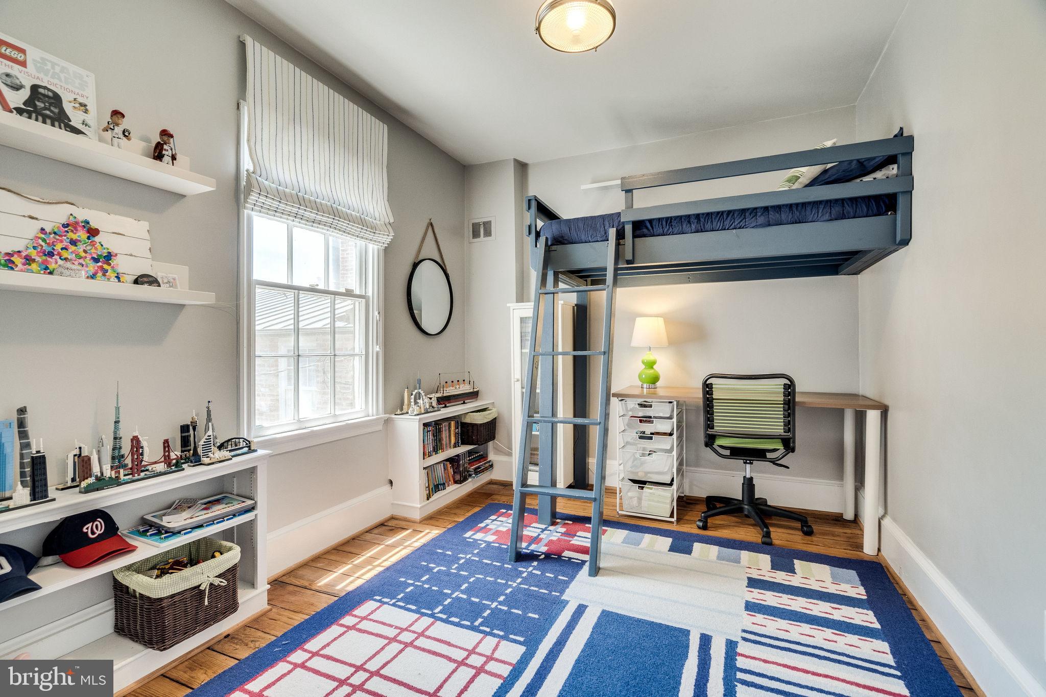 OLD TOWN ALEXANDRIA - Residential Lease