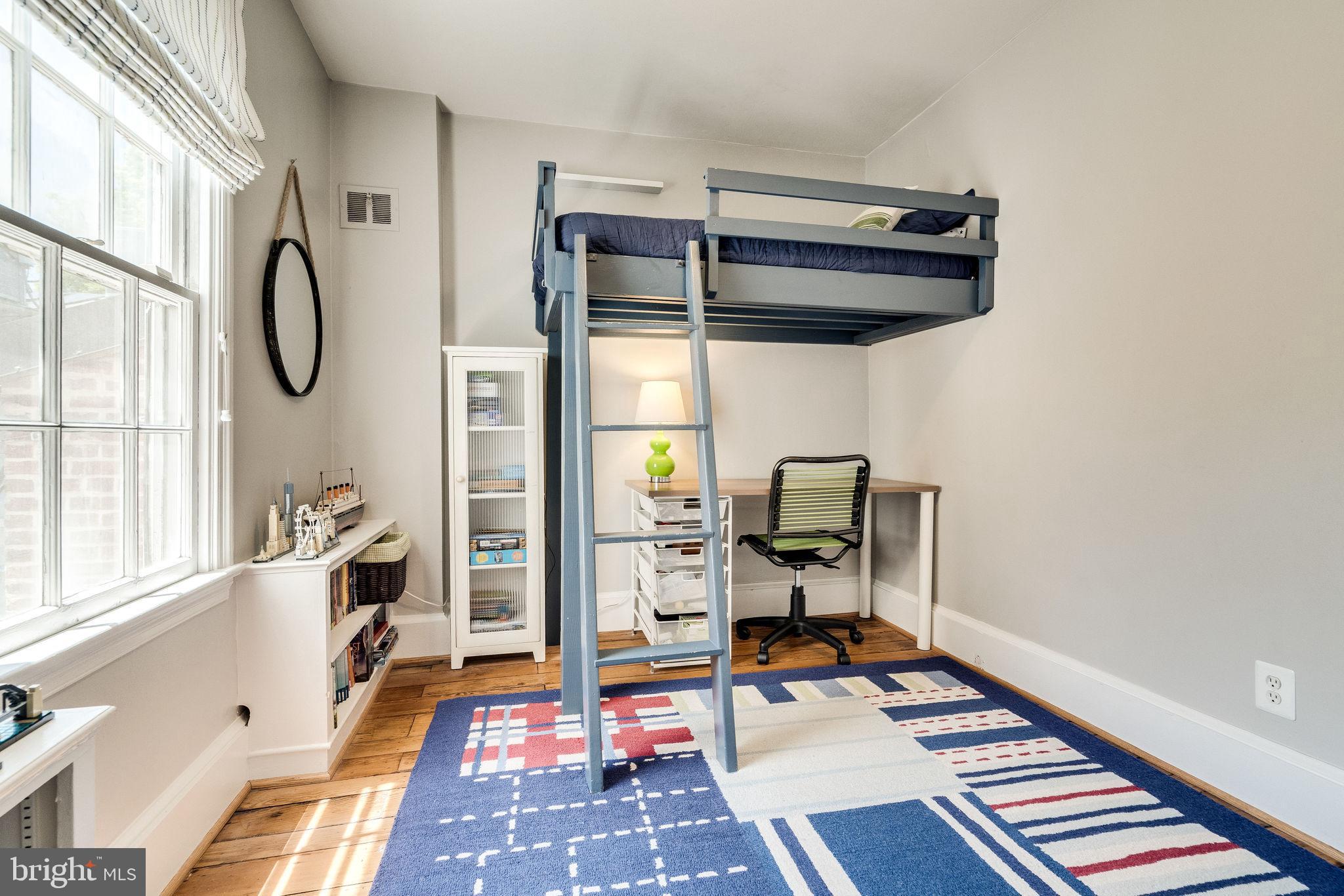 OLD TOWN ALEXANDRIA - Residential Lease