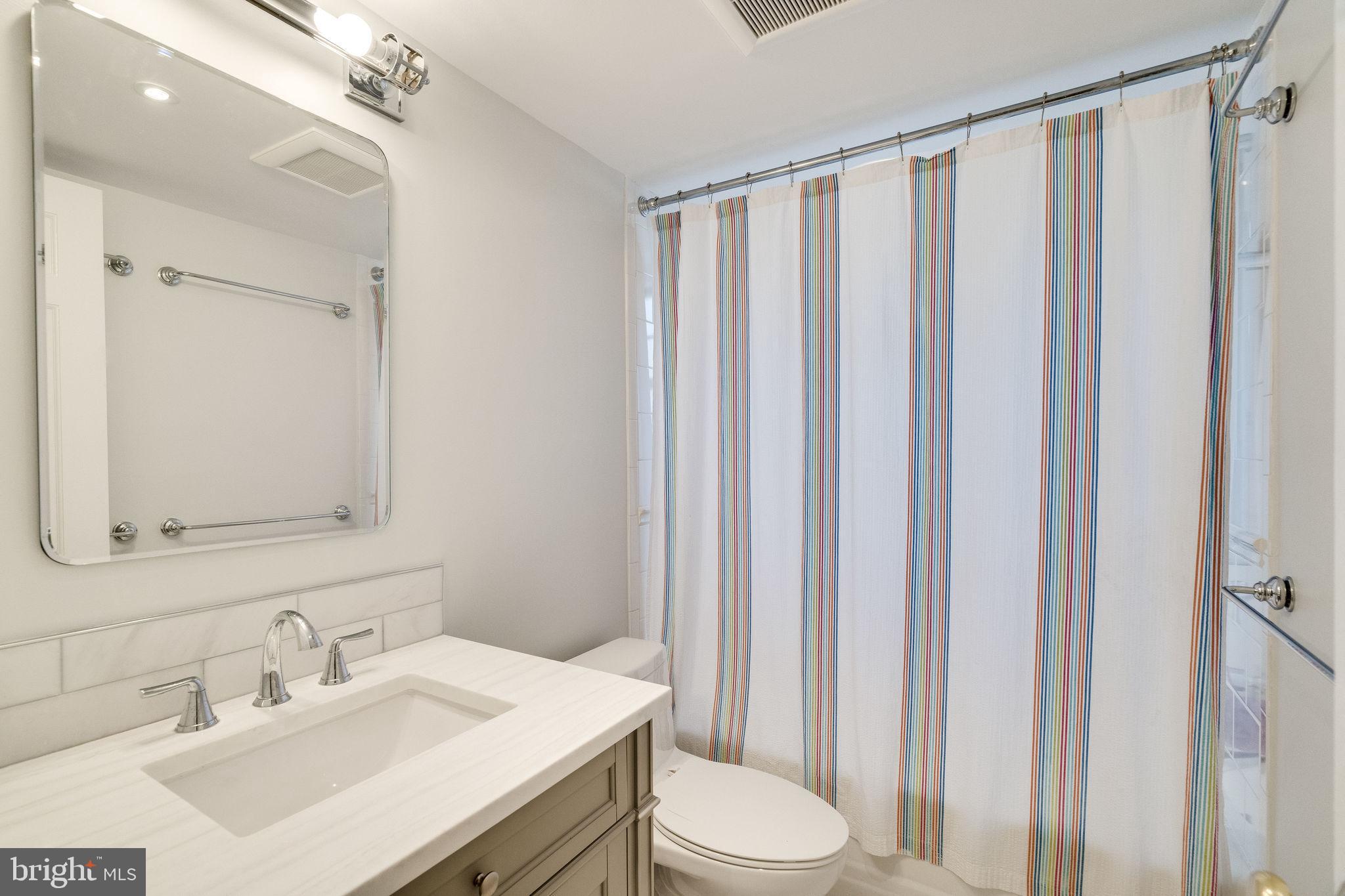 OLD TOWN ALEXANDRIA - Residential Lease