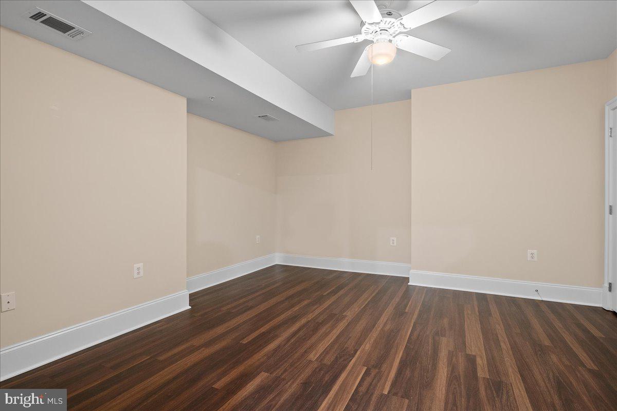 LIBERTY ROW - Residential