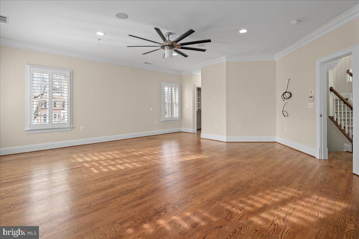 LIBERTY ROW - Residential