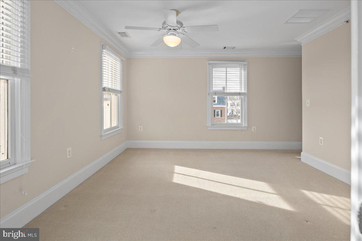 LIBERTY ROW - Residential