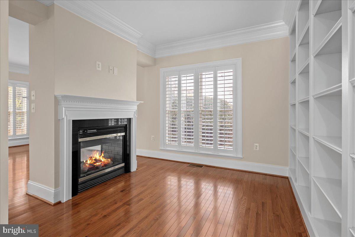 LIBERTY ROW - Residential