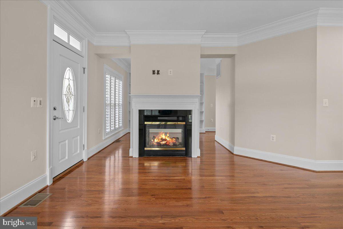 LIBERTY ROW - Residential