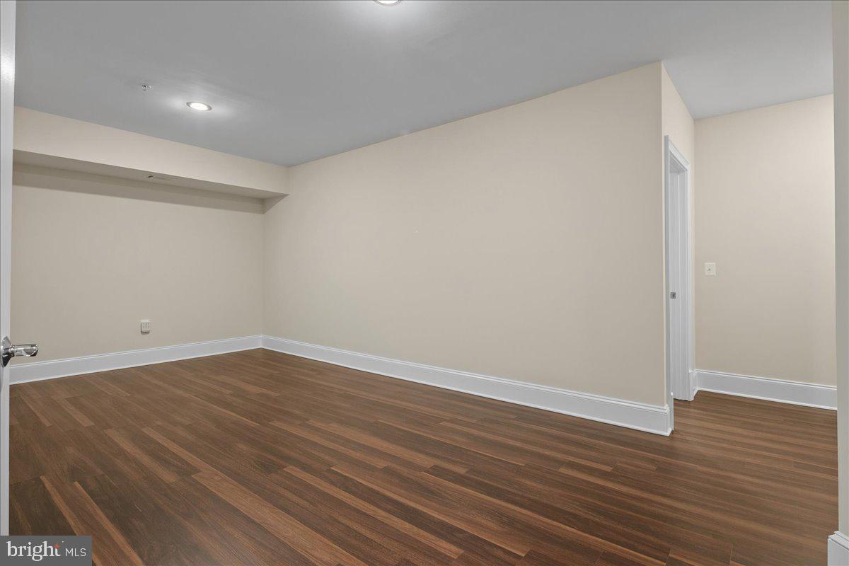 LIBERTY ROW - Residential