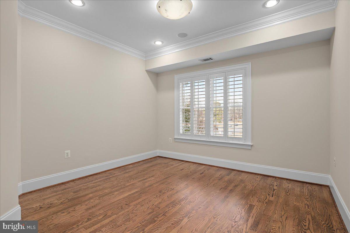 LIBERTY ROW - Residential