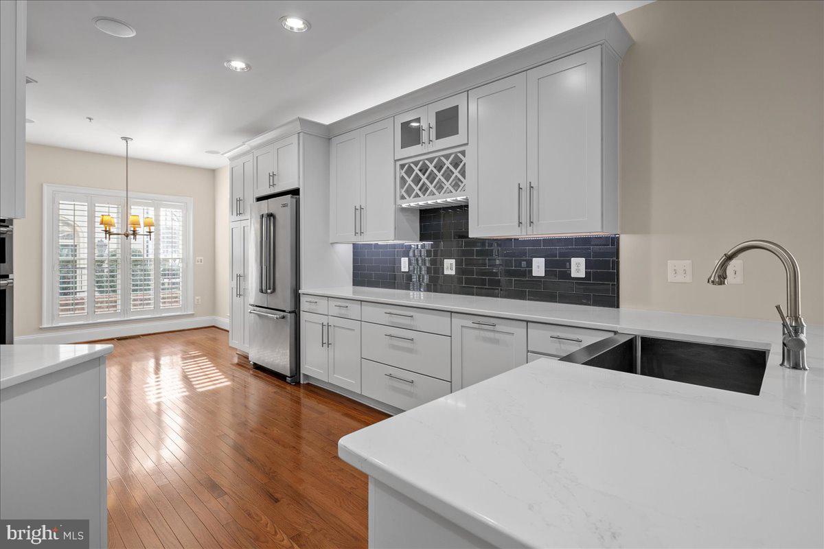 LIBERTY ROW - Residential