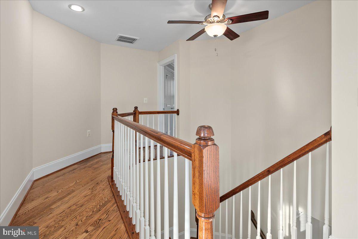 LIBERTY ROW - Residential