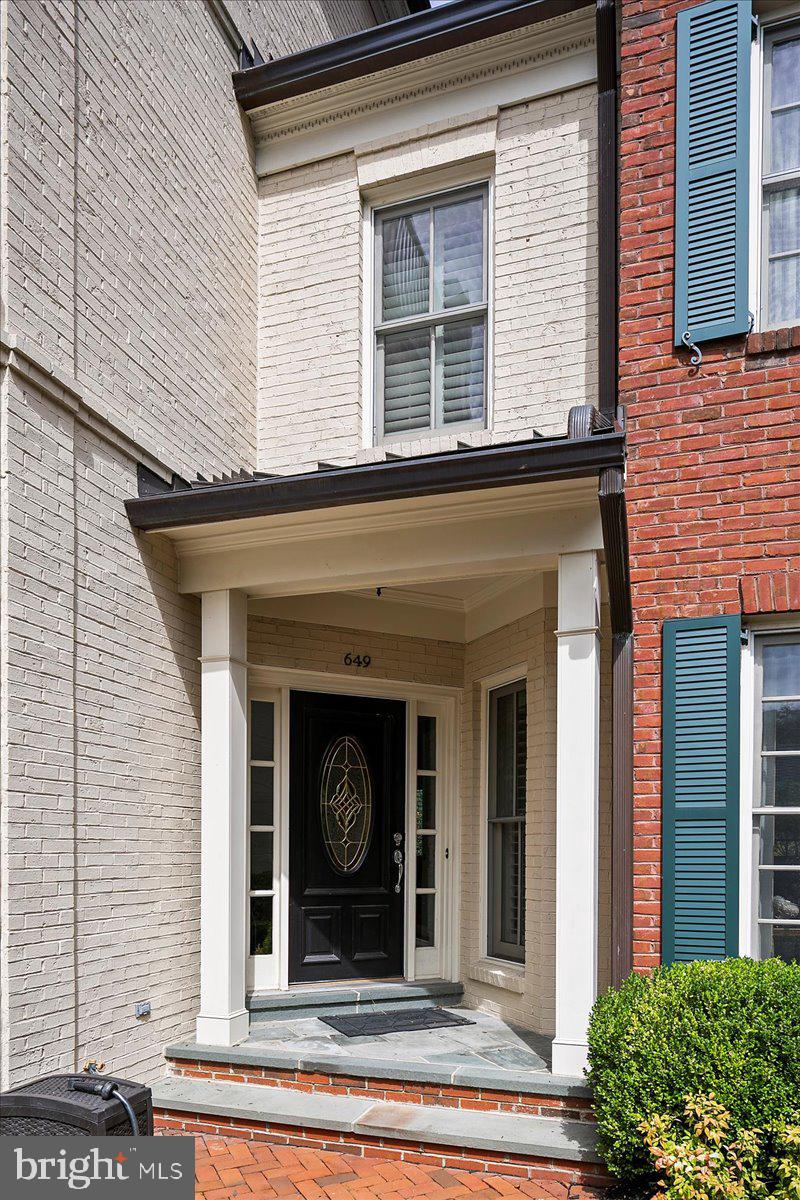 LIBERTY ROW - Residential