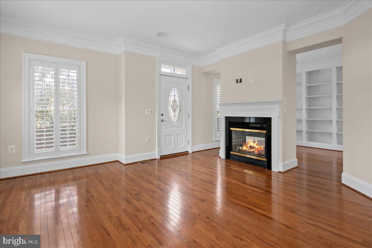 LIBERTY ROW - Residential