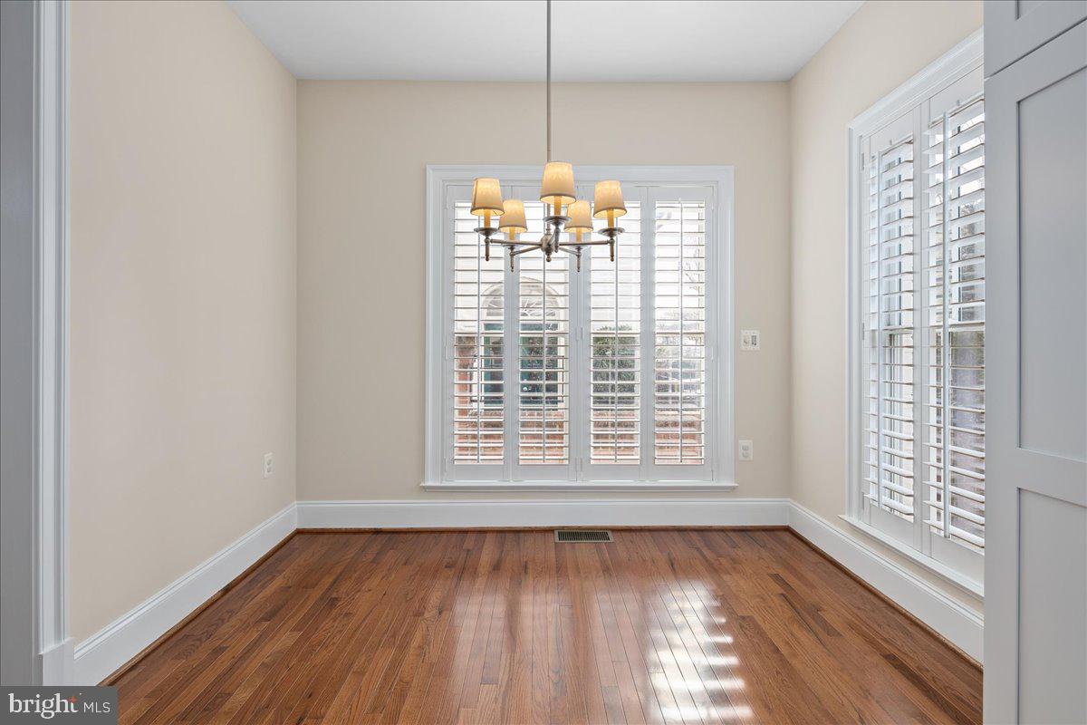 LIBERTY ROW - Residential