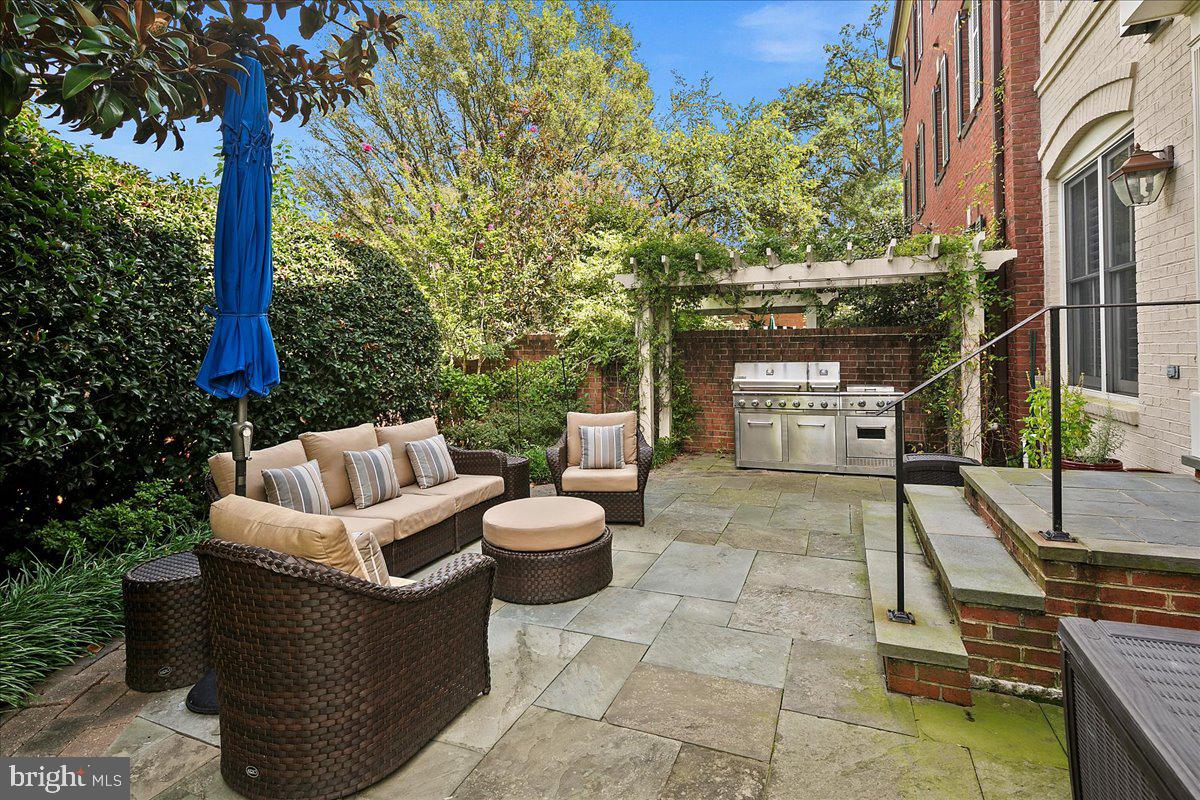 LIBERTY ROW - Residential