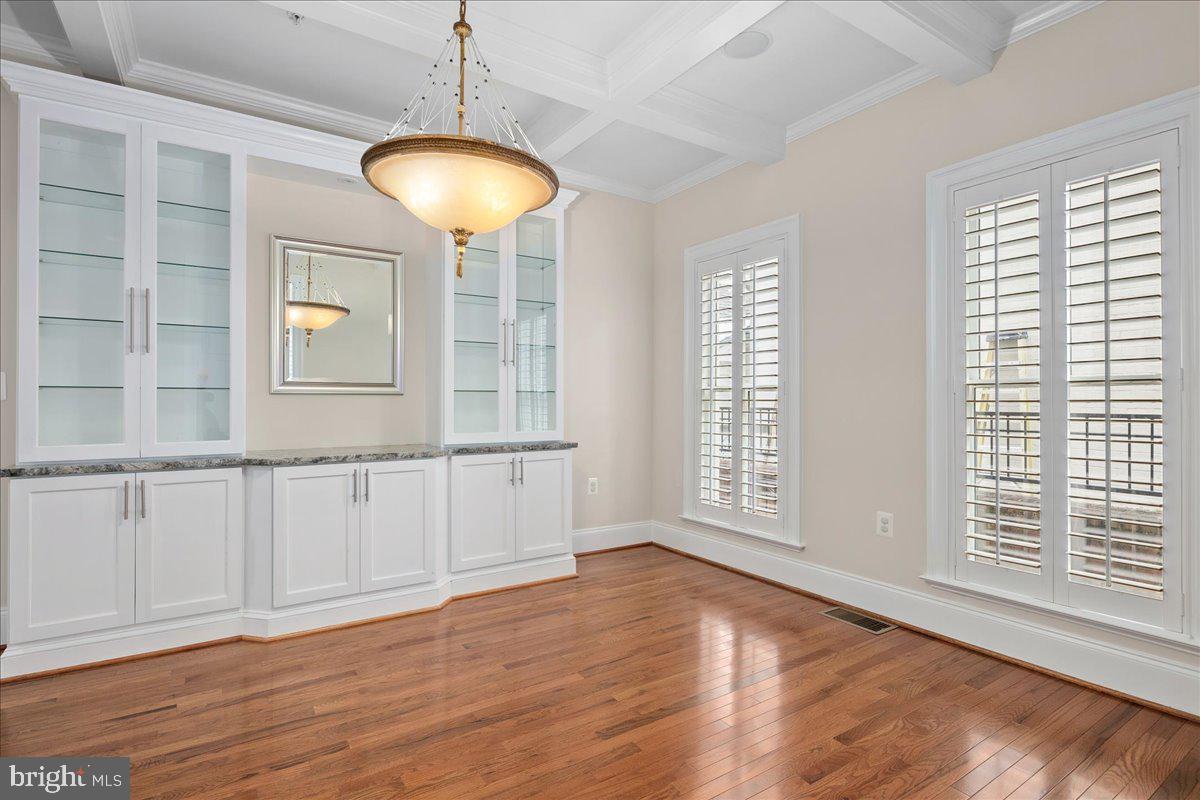 LIBERTY ROW - Residential