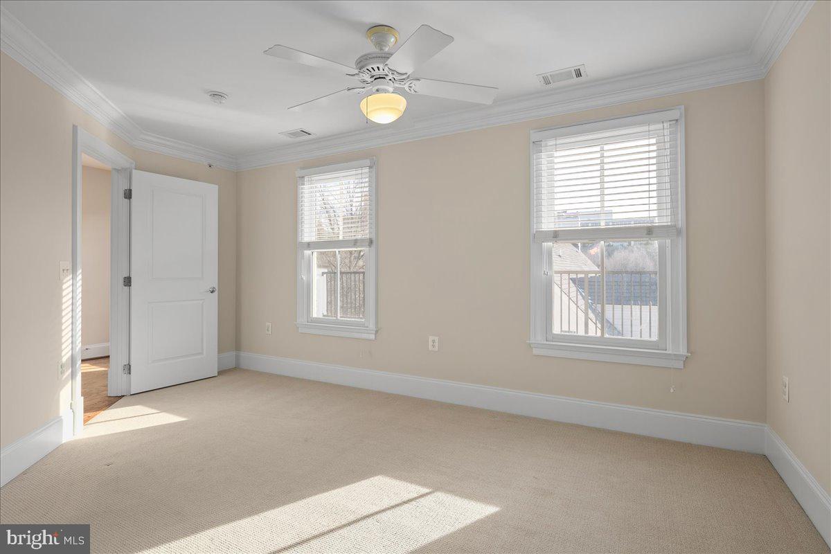 LIBERTY ROW - Residential