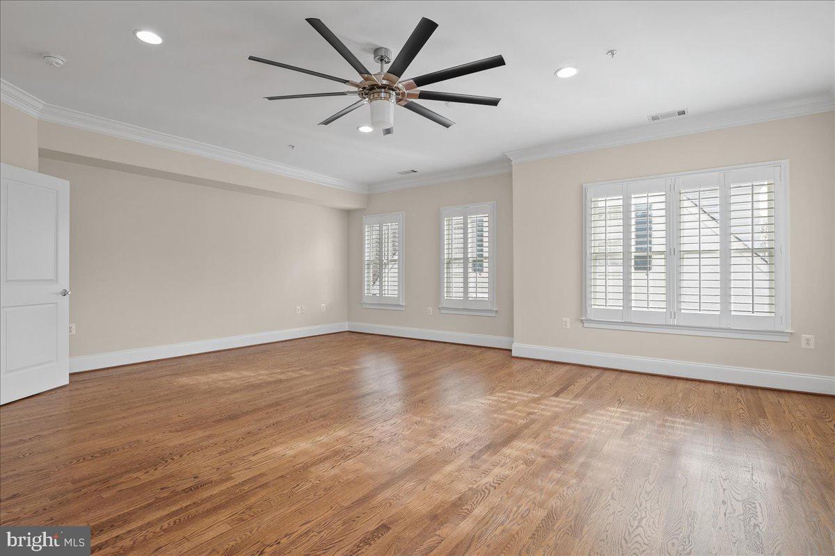 LIBERTY ROW - Residential