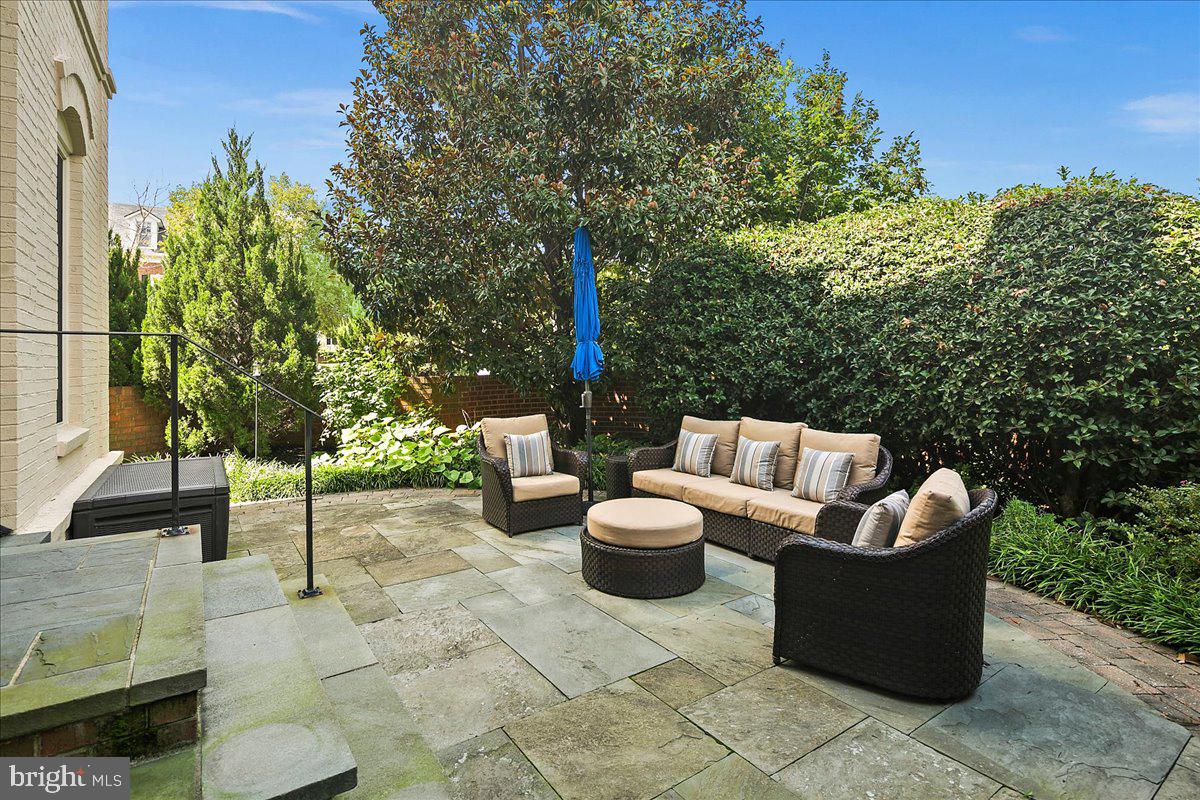 LIBERTY ROW - Residential