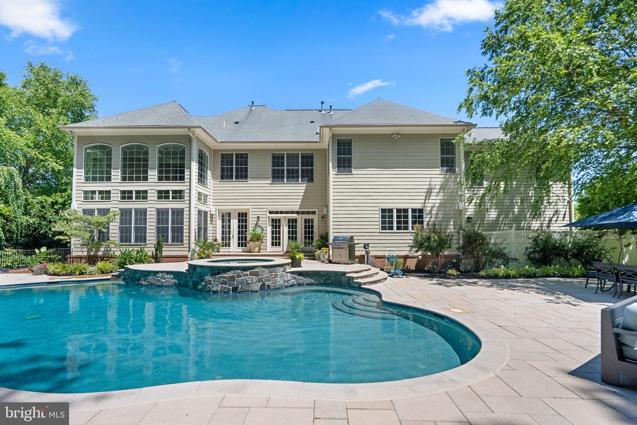 WYATTS HILL - Residential