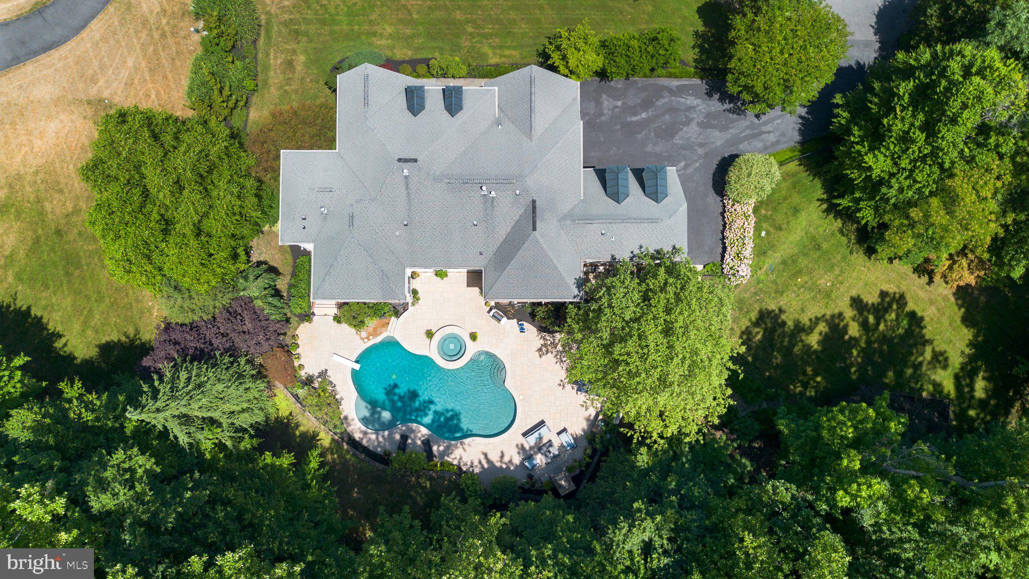 WYATTS HILL - Residential