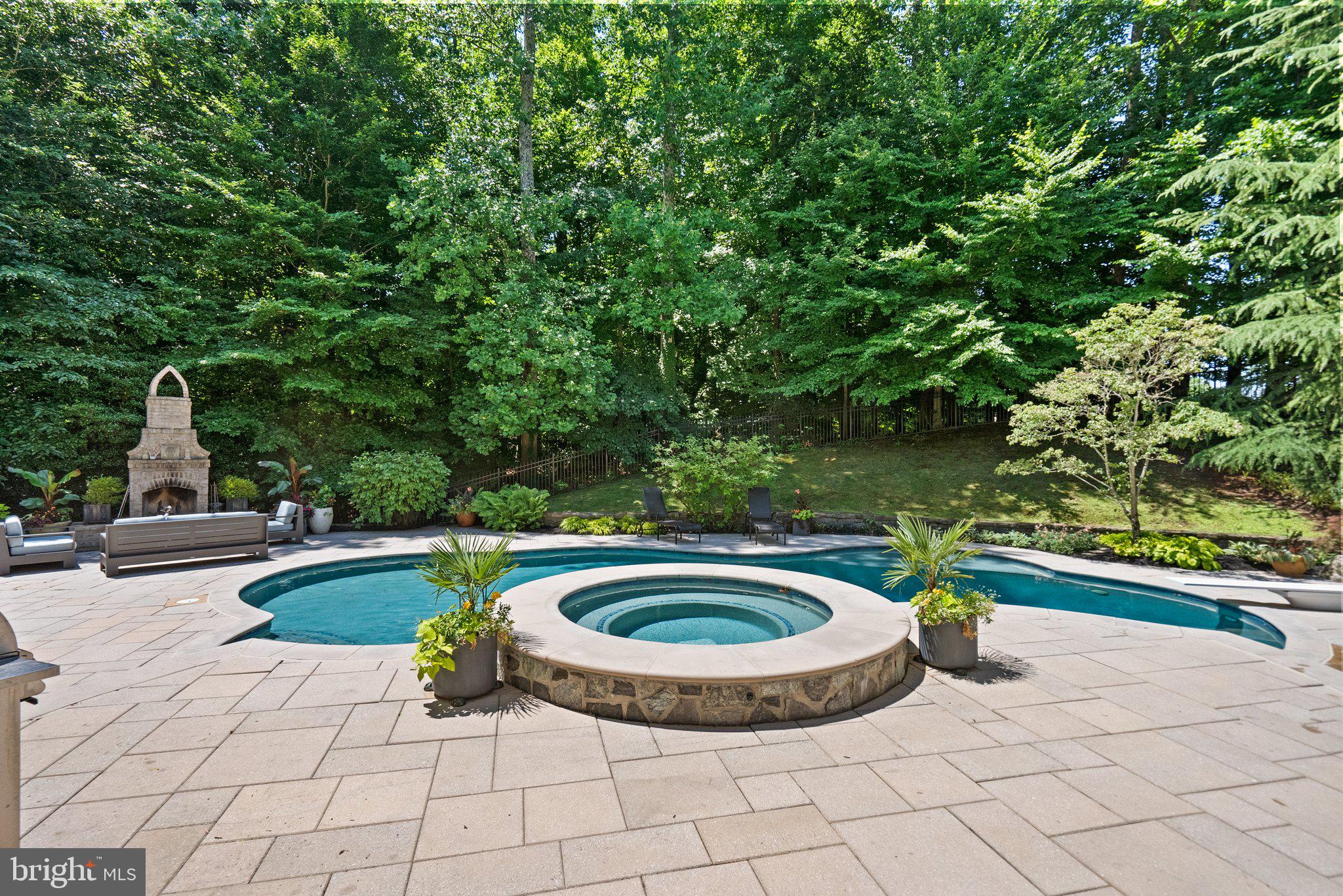 WYATTS HILL - Residential