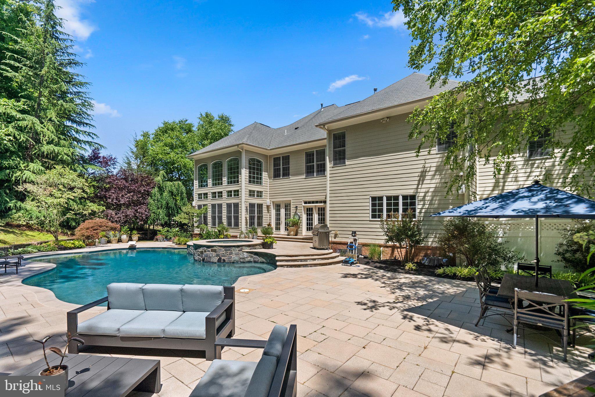 WYATTS HILL - Residential