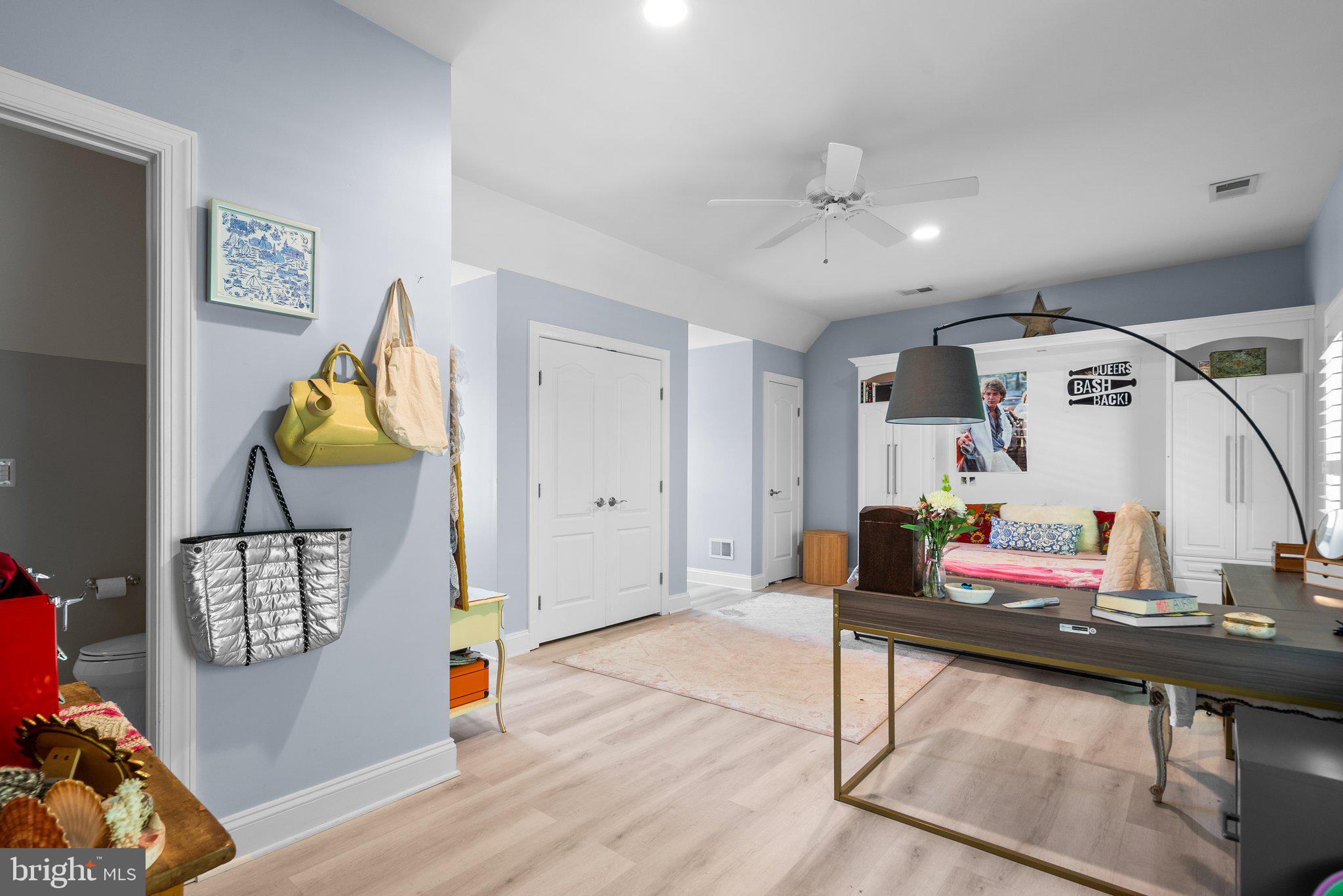 WYATTS HILL - Residential