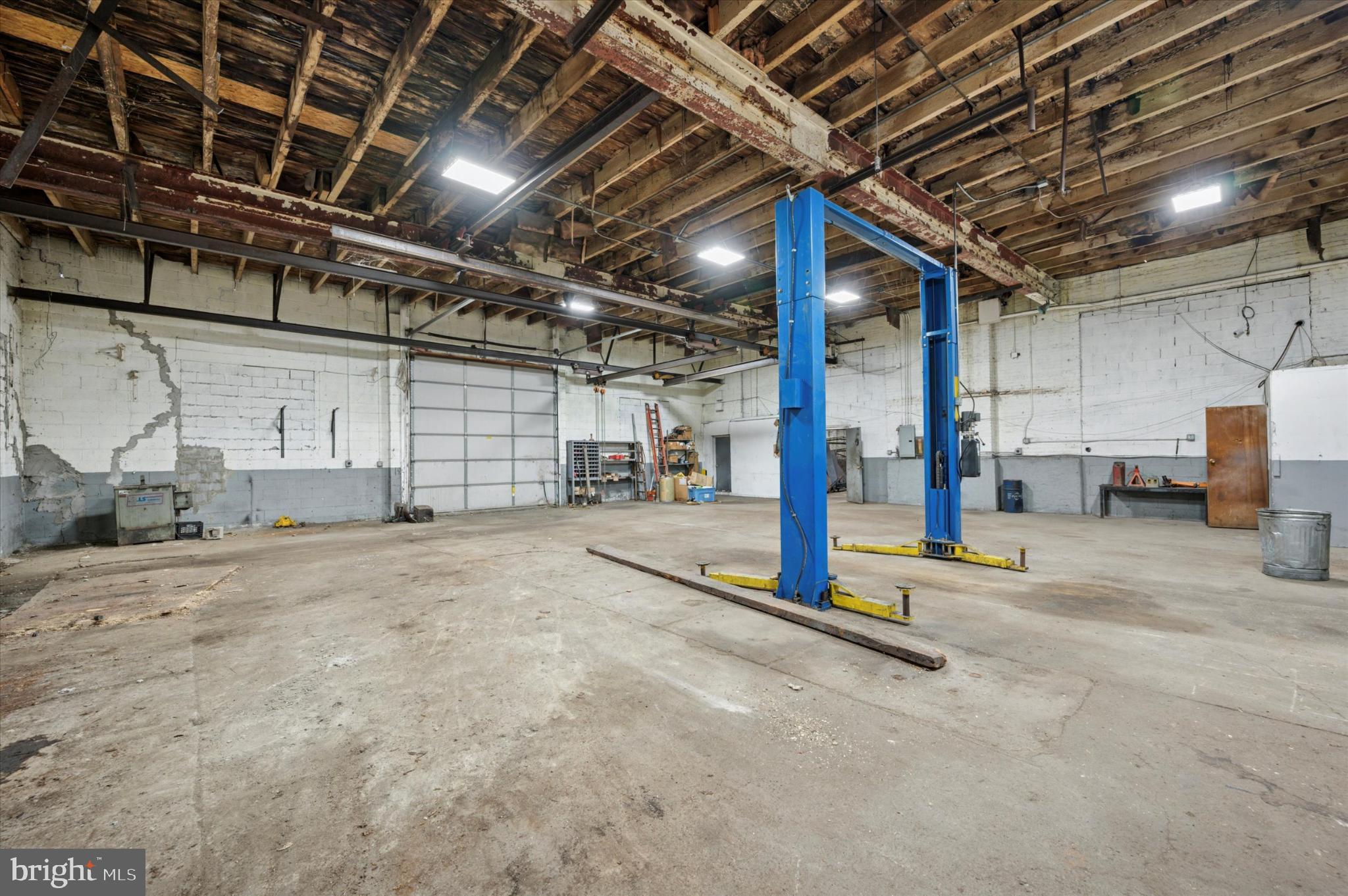 5400-18 PASCHALL AVENUE