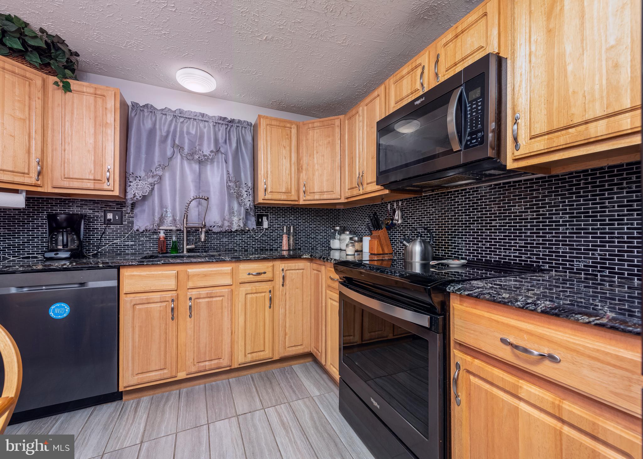 PROSPECT KNOLLS - Residential