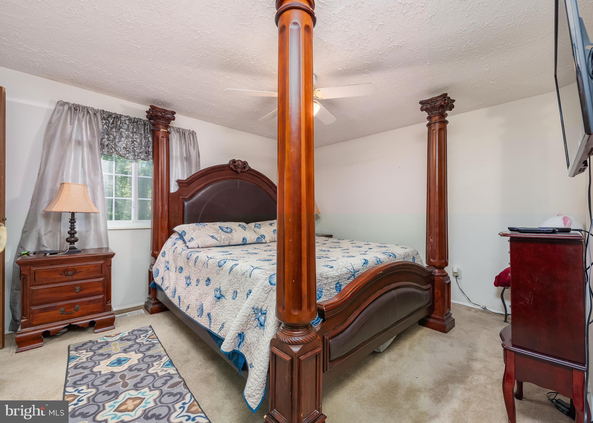 PROSPECT KNOLLS - Residential