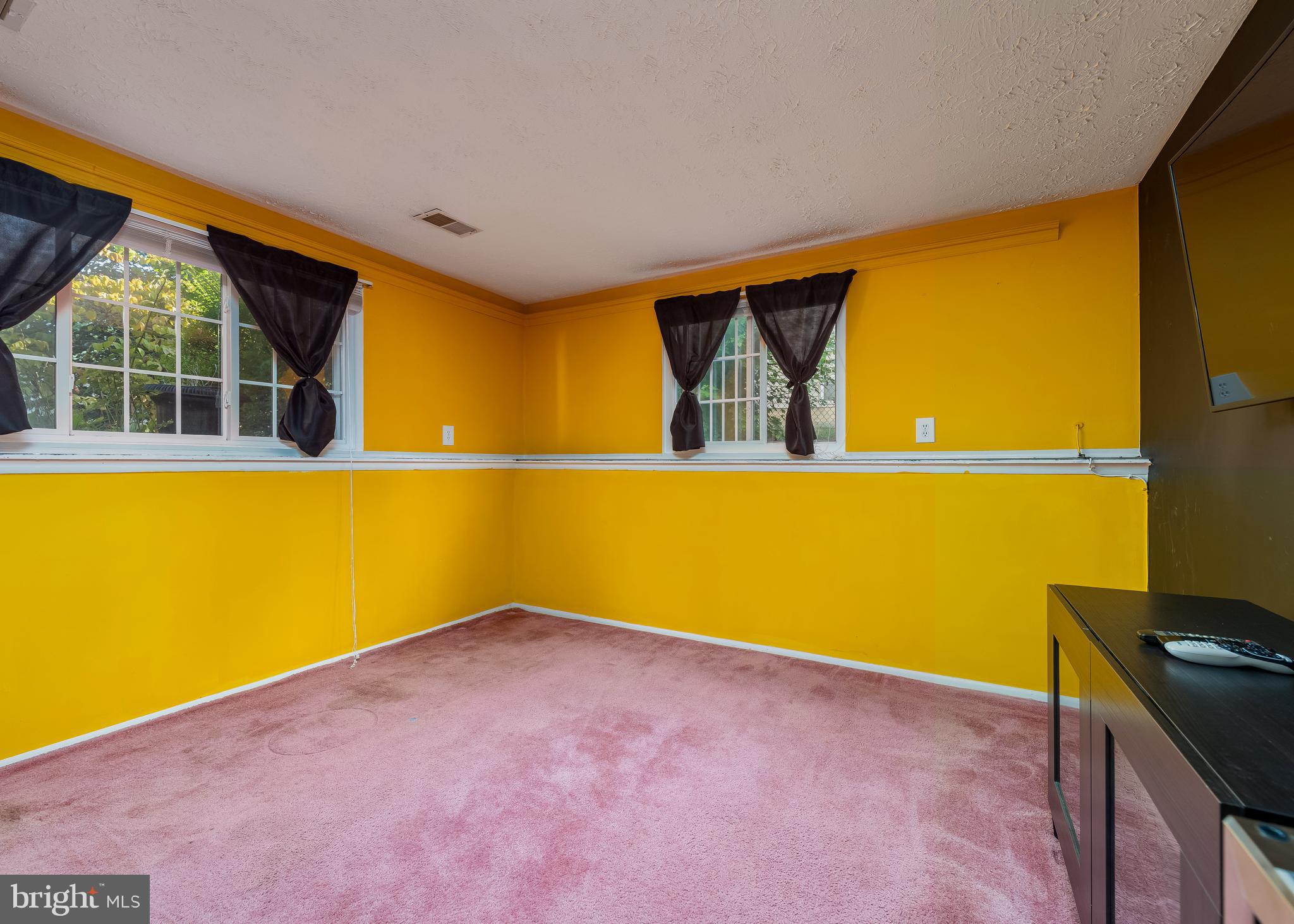 PROSPECT KNOLLS - Residential