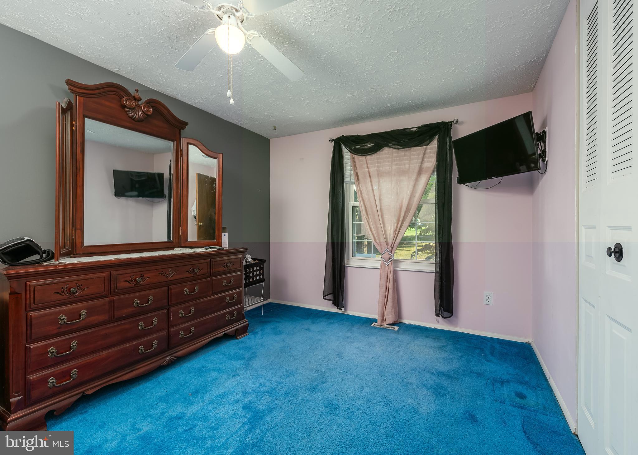 PROSPECT KNOLLS - Residential