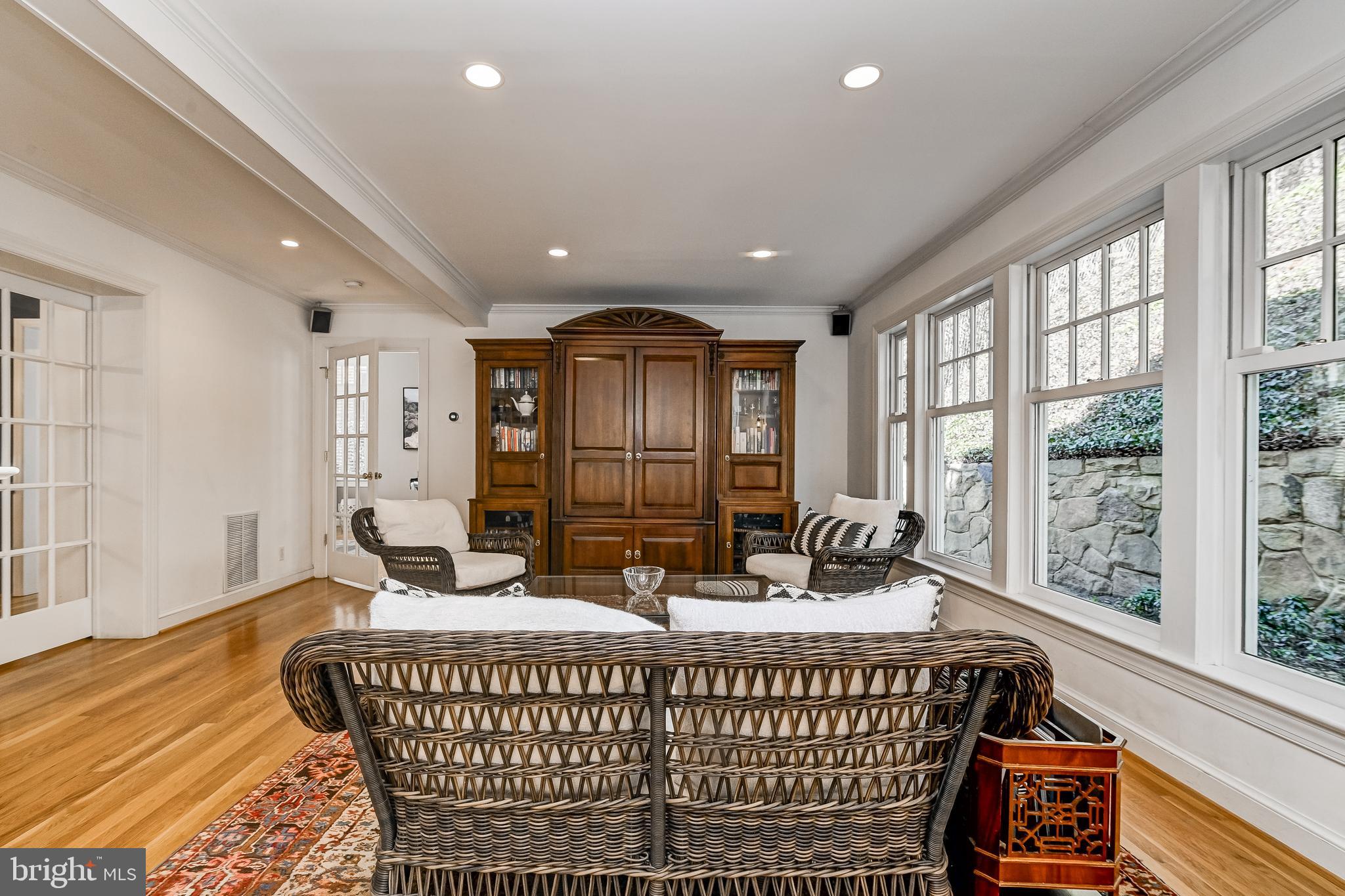 SUMNER - Residential