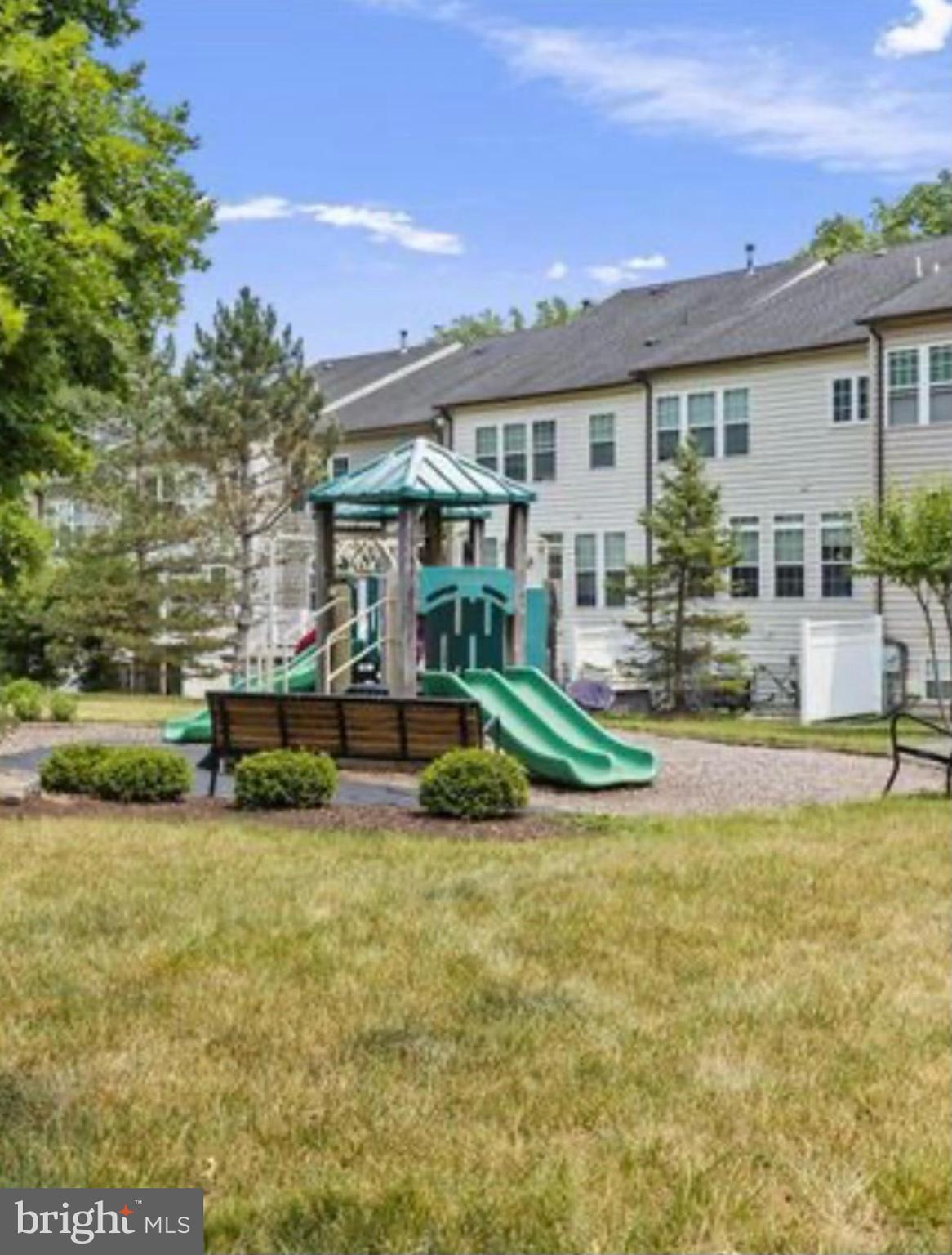 MONTGOMERY WHITE OAK - Residential