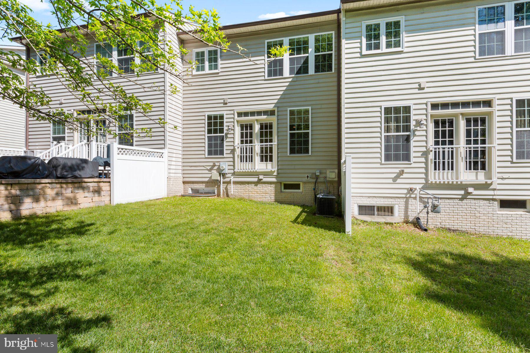 MONTGOMERY WHITE OAK - Residential